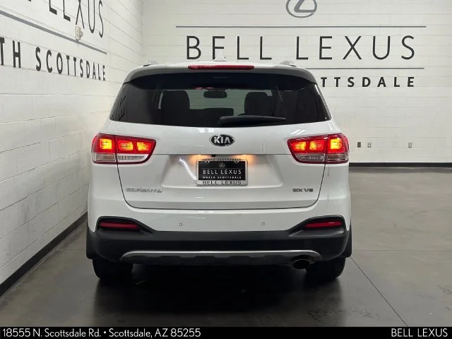 Used 2017 White Kia EX image 6