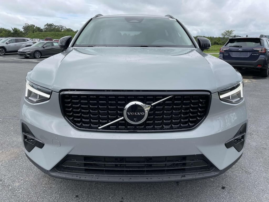 2026 Volvo XC40 Plus - Photo 27