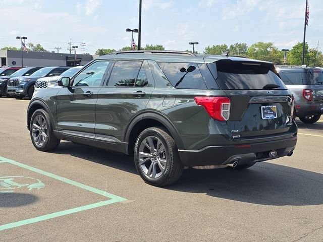 Certified Used 2024 Green Metallic Ford XLT image 3