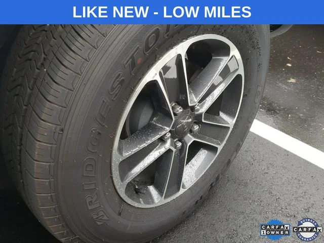 Used 2023 White Jeep Sahara image 14