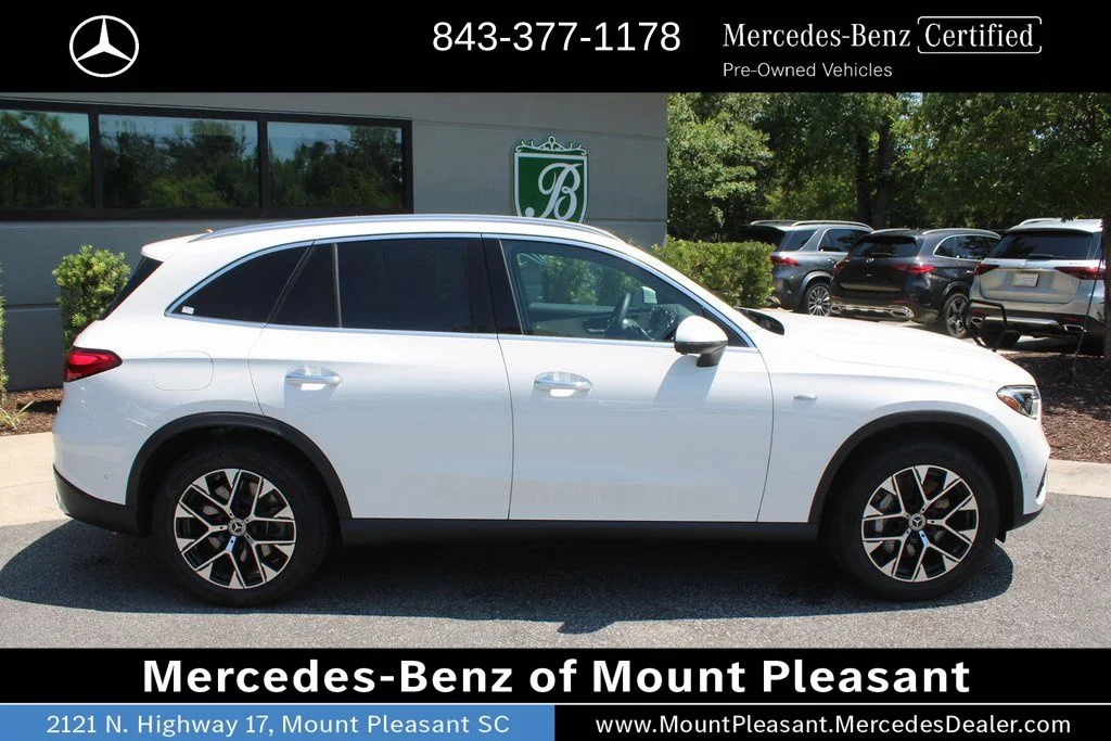 Certified Used 2025 Polar White Mercedes-Benz GLC 350e image 3