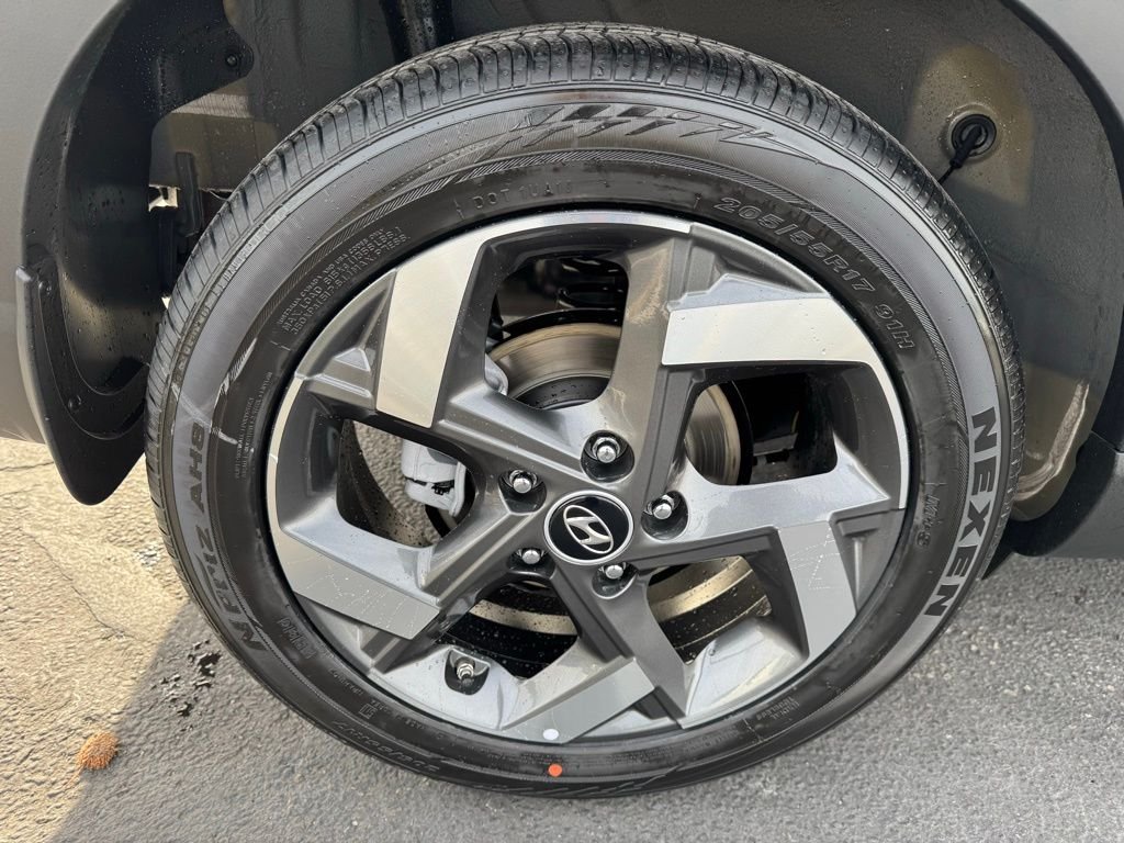 New 2026 Gray Hyundai SEL w/Two-Tone Roof image 9