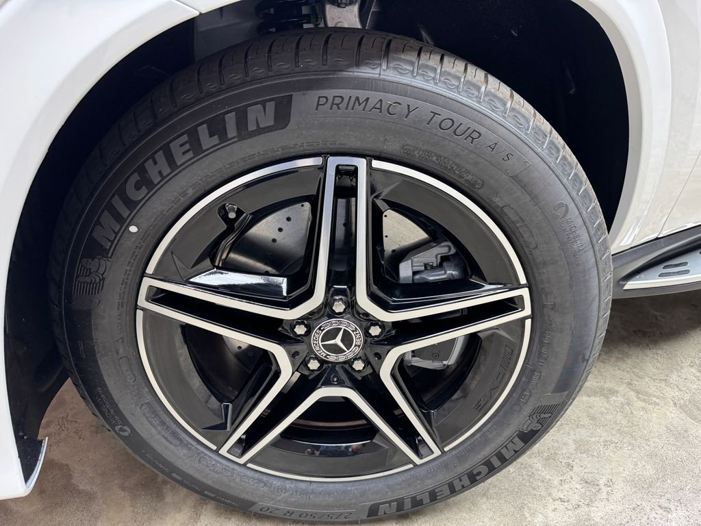New 2026 White Mercedes-Benz GLE 450 Coupe image 29