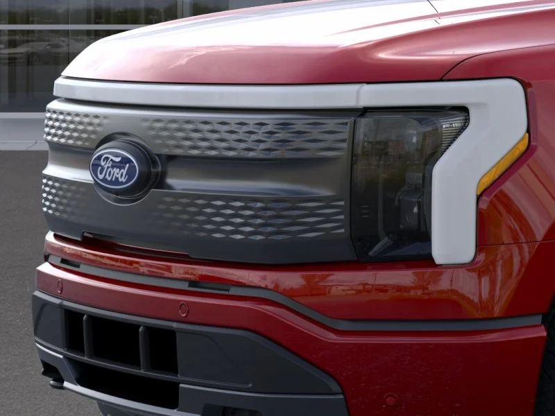2025 Ford F-150 Lightning Flash - Photo 17