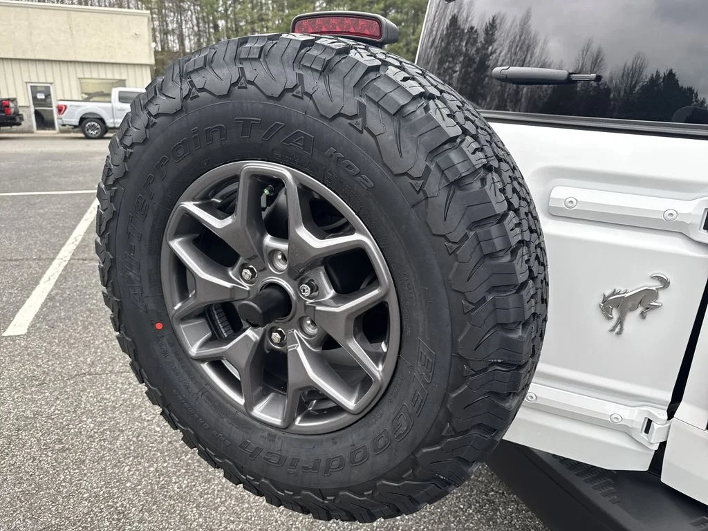 New 2025 White Ford Badlands image 20