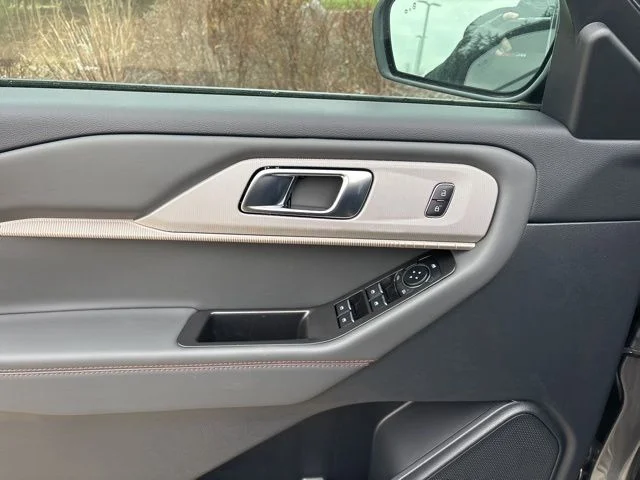 New 2026 Carbonized Gray Metallic Ford Active image 14