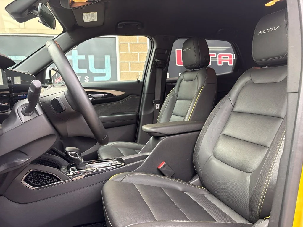 Used 2025 Yellow Chevrolet ACTIV image 11