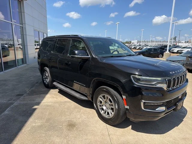 Used 2023 Black Jeep Base image 6