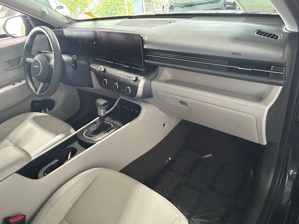 Used 2024 Denim Blue Pearl Hyundai SE image 12
