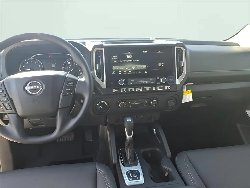 2026 Nissan Frontier SV - Photo 11