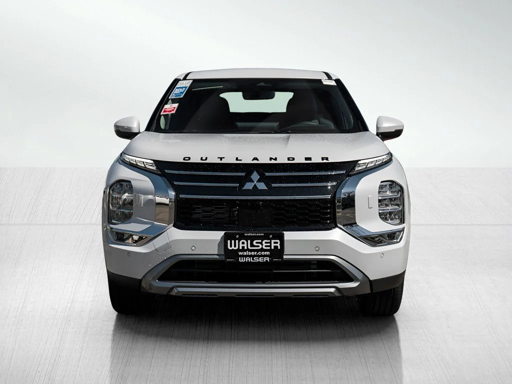 New 2026 White Diamond Mitsubishi SE 1.5T S-AWC image 2