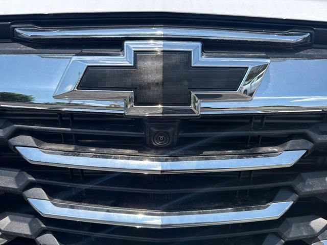 New 2026 Summit White Chevrolet LT image 9