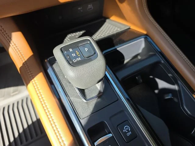 Used 2024 Gray Nissan Platinum image 20