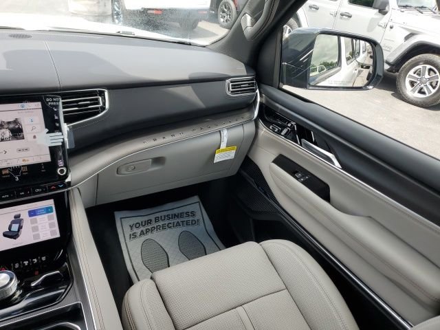 New 2026 Bright White Clearcoat Jeep Summit Obsidian image 17