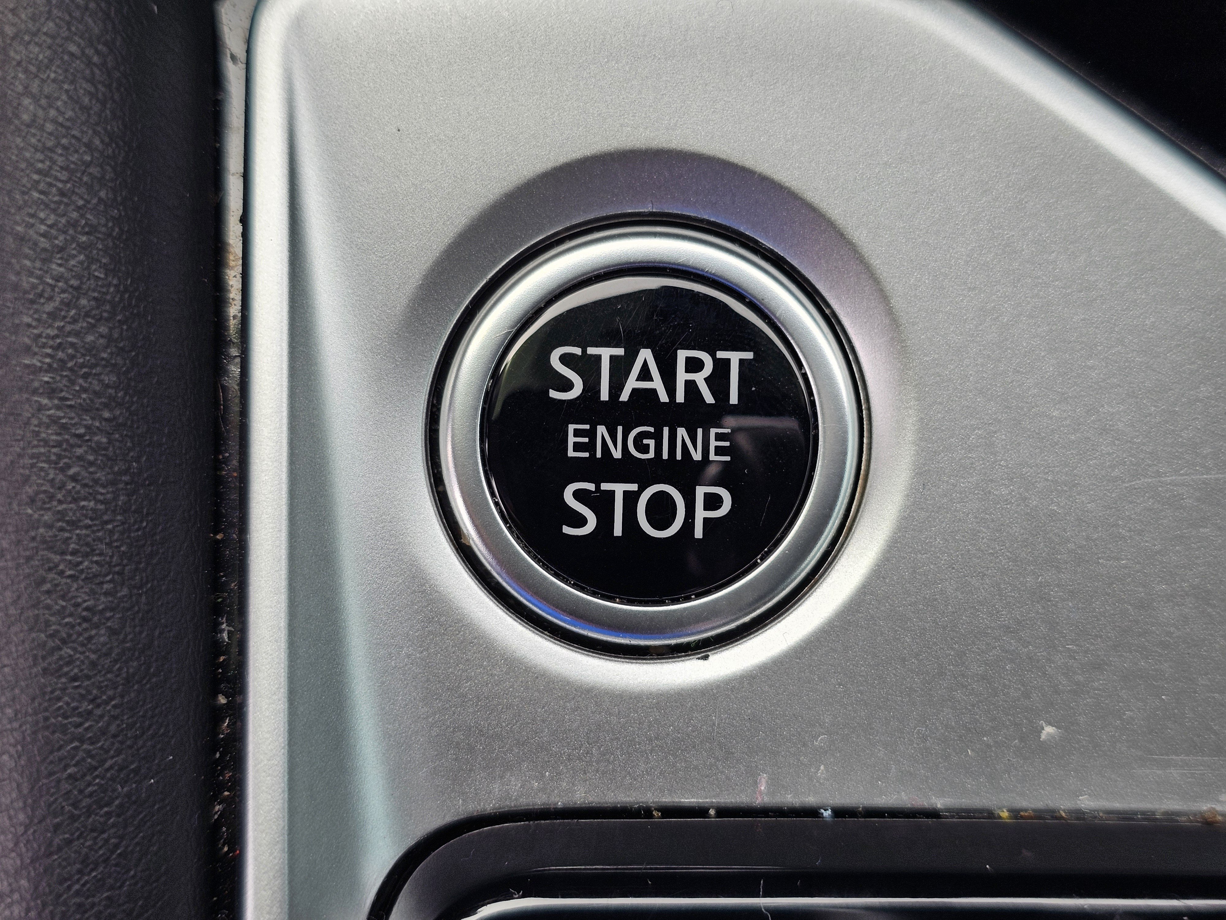 Used 2025 Gray Nissan SR FWD image 24