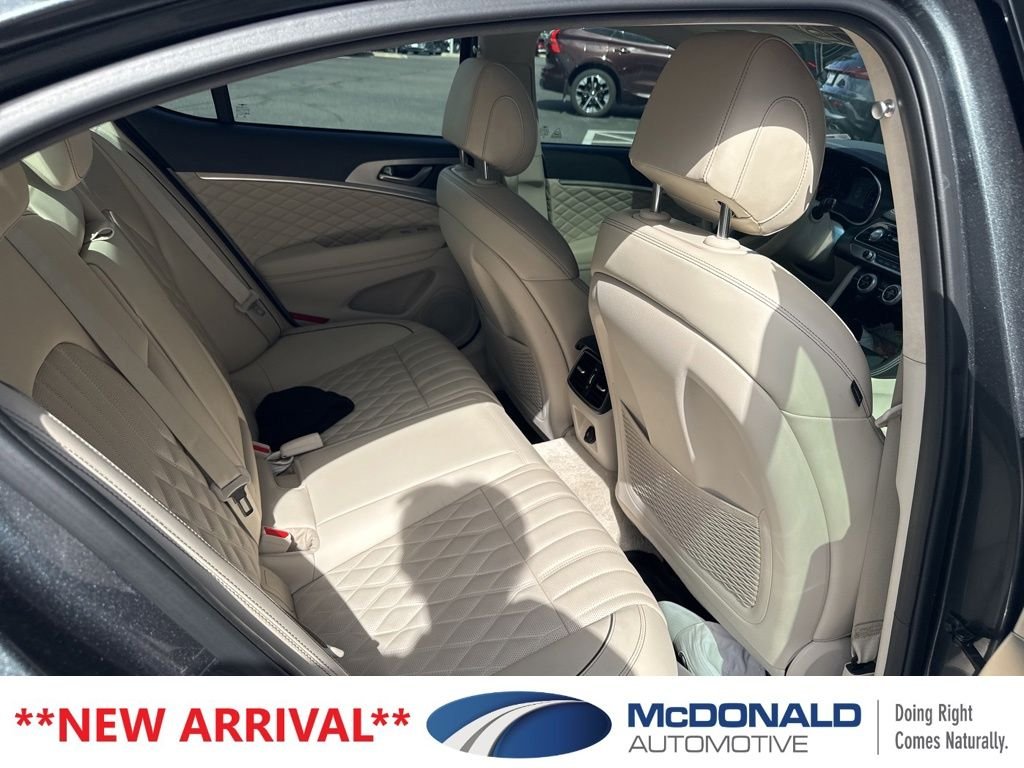 Used 2019 Black Genesis 3.3T Design image 19