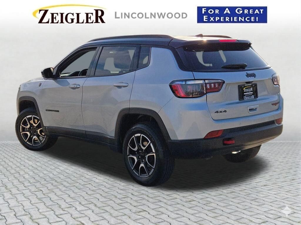 Used 2024 Silver Jeep Trailhawk image 13