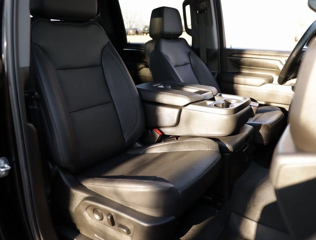 Used 2024 Black Chevrolet LTZ image 30