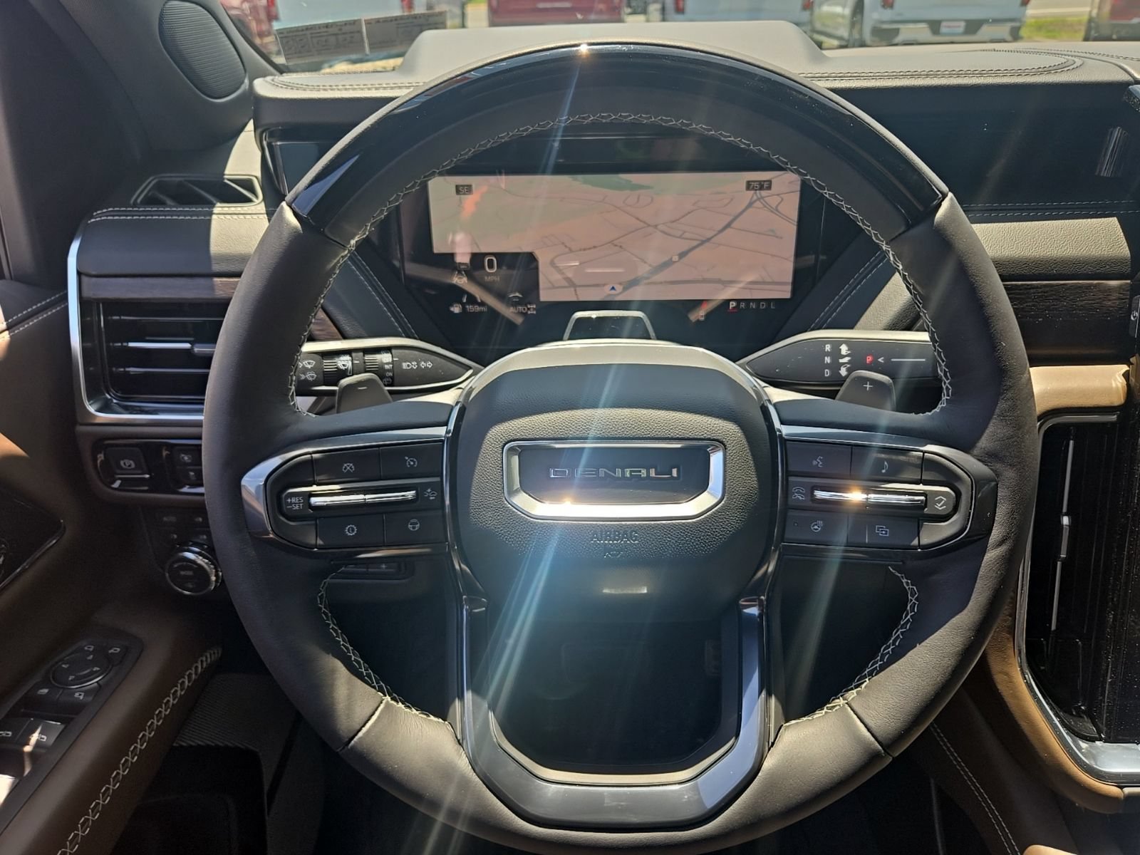 2026 GMC Yukon Denali Ultimate - Photo 26