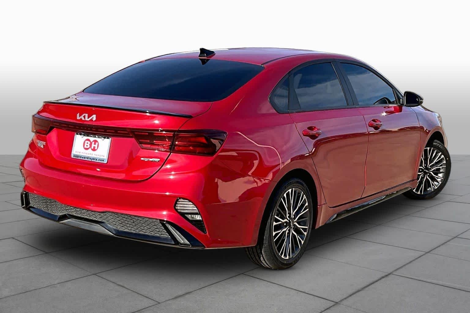 Used 2024 Currant Red Kia GT-Line image 13