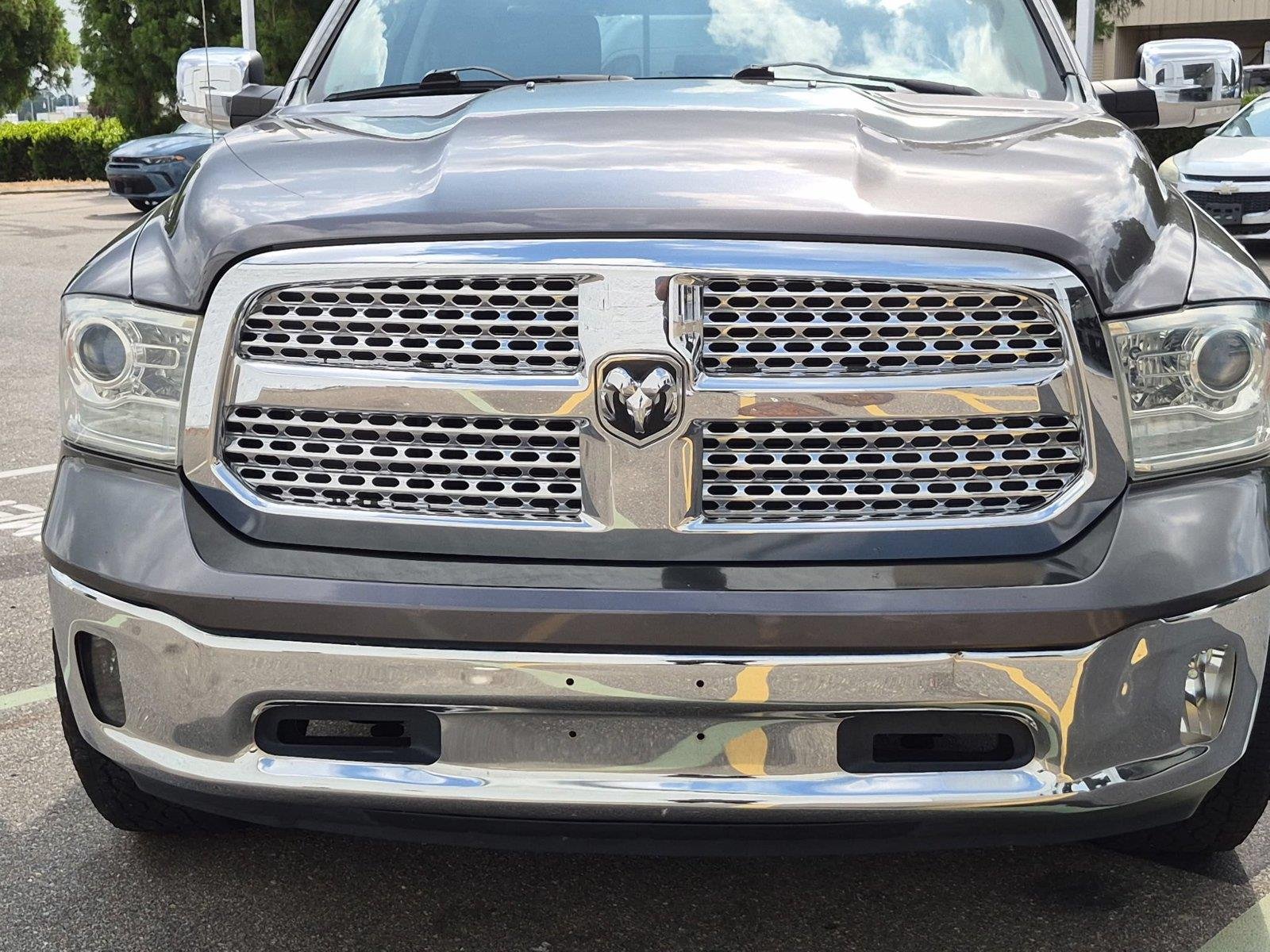Used 2015  RAM TRUCK LARAM image 13