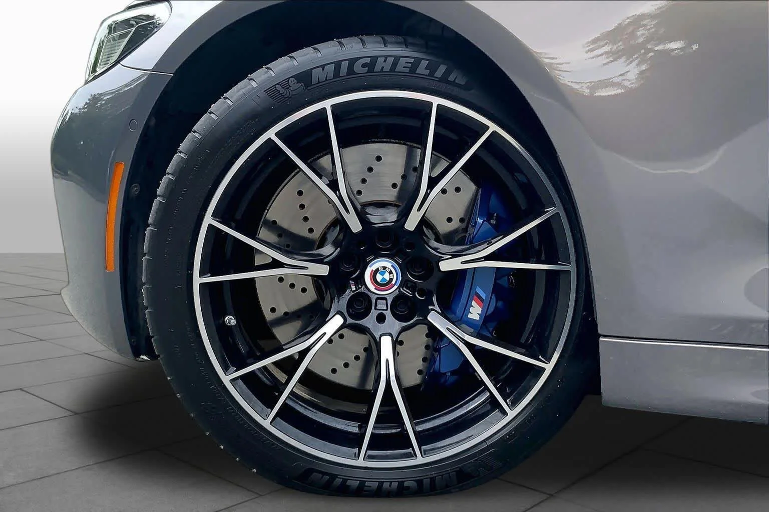 Certified Used 2023 Alvite Grey Metallic BMW  image 10