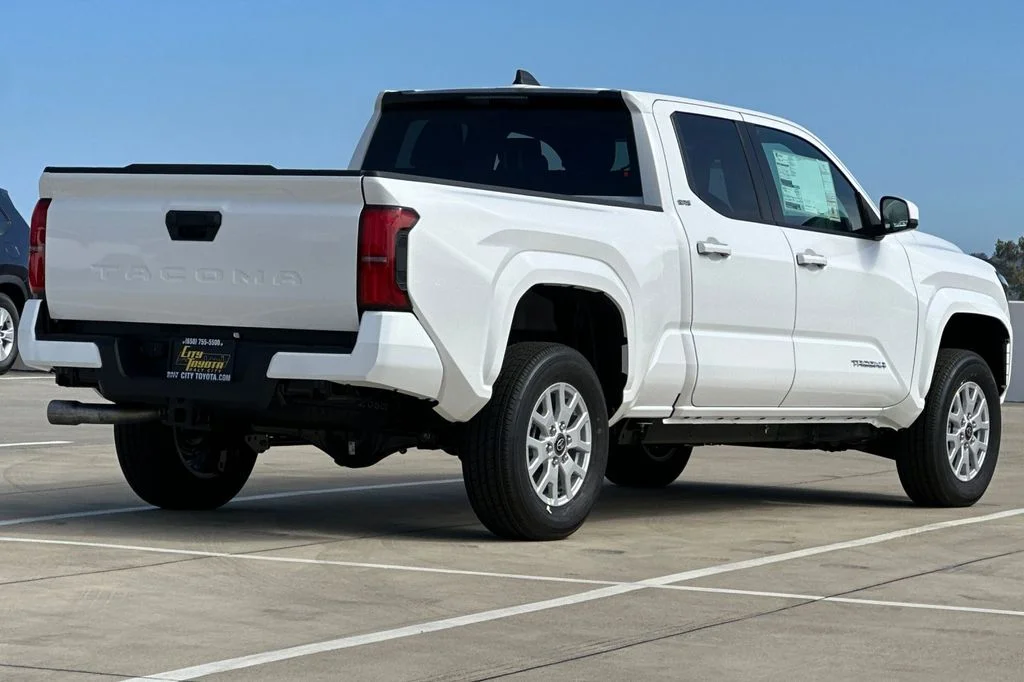 New 2026 Ice Cap Toyota  SR5 image 4