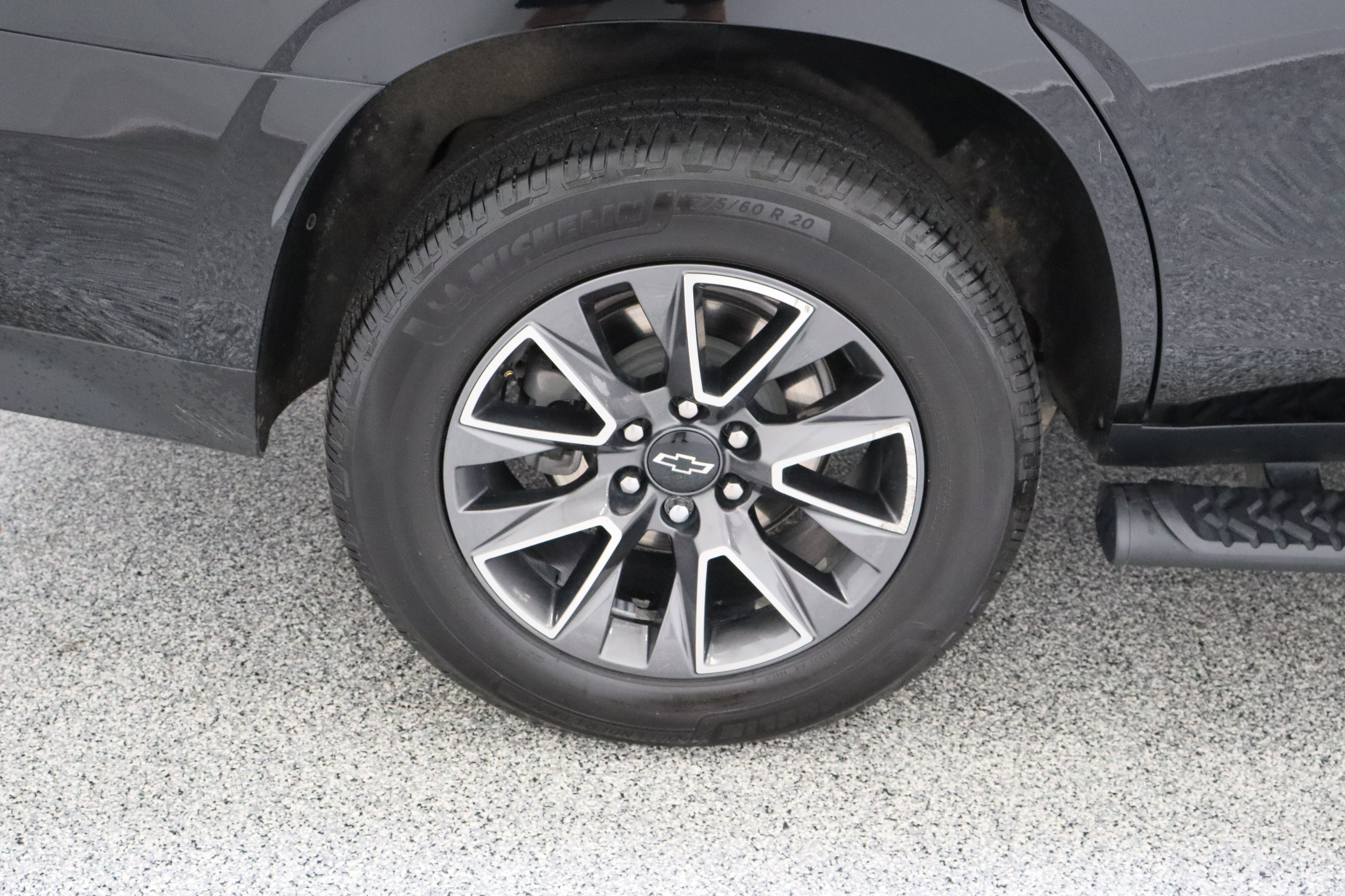 Used 2024 Black Chevrolet Z71 5.3L image 6