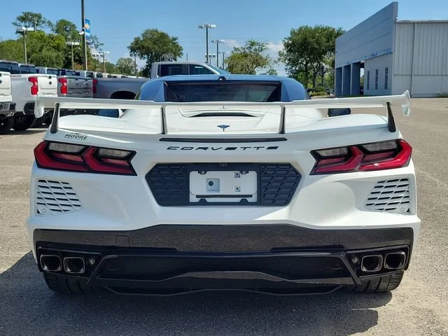 2024 Chevrolet Corvette 3LT - Photo 11