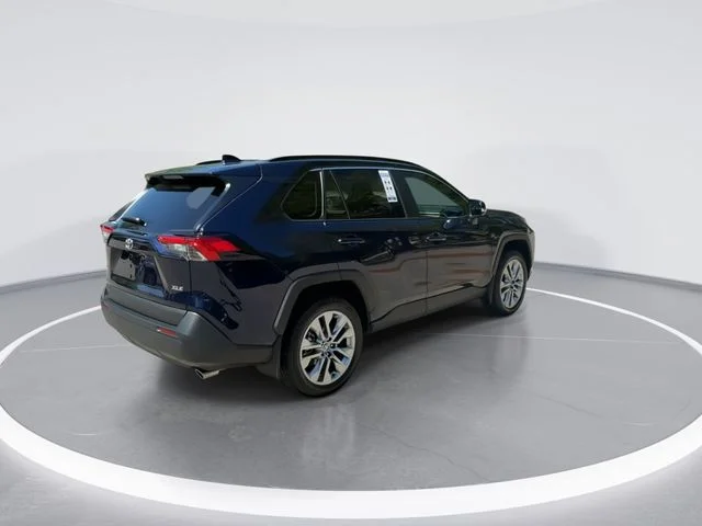 Used 2025 Blue Toyota XLE Premium image 8