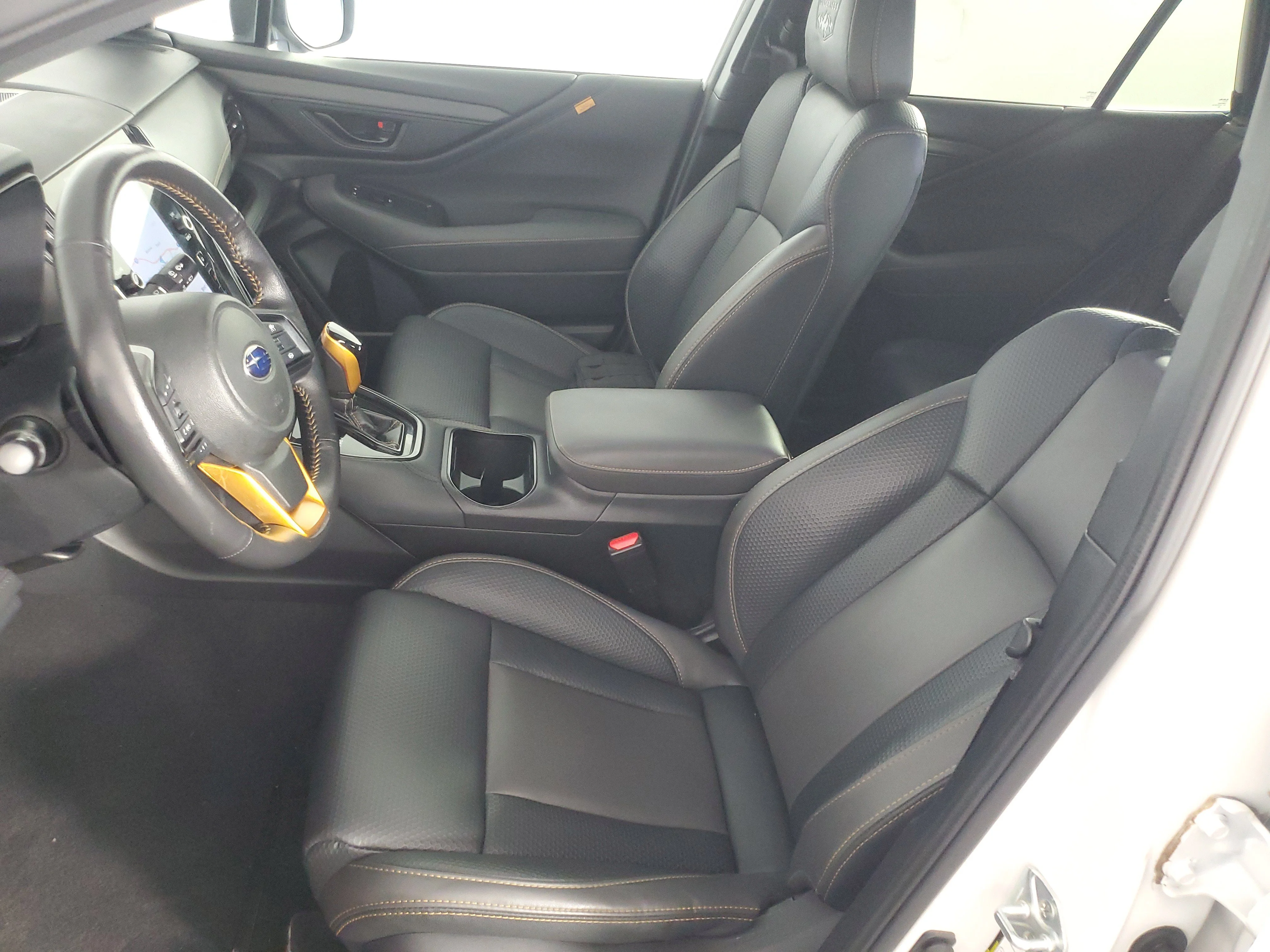 Used 2024 Crystal White Pearl Subaru Wilderness image 12