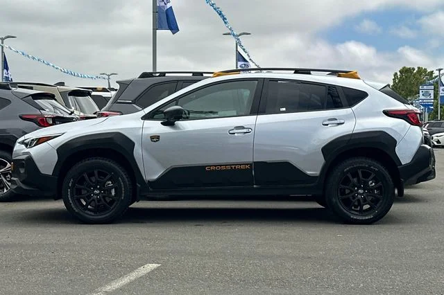 Used 2025 Silver Subaru Wilderness image 7