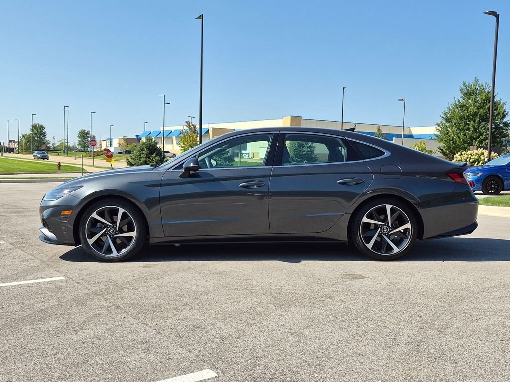 Certified Used 2023 Gray Hyundai SEL Plus image 3