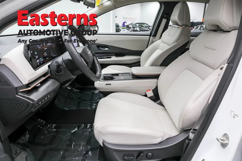 Used 2023 White Nissan ENGAGE image 14