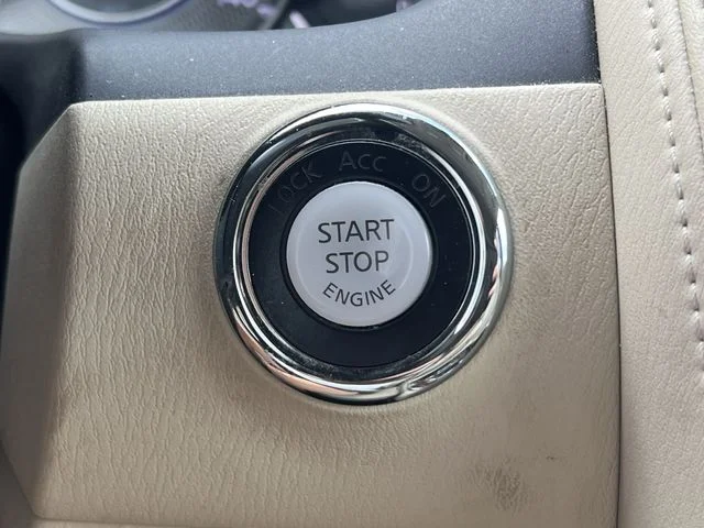 Used 2018 Blue INFINITI Base image 28
