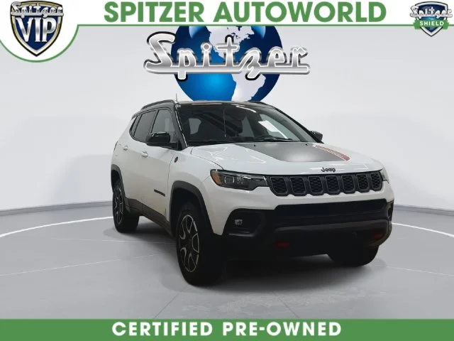 Used 2025 White Jeep Trailhawk image 7