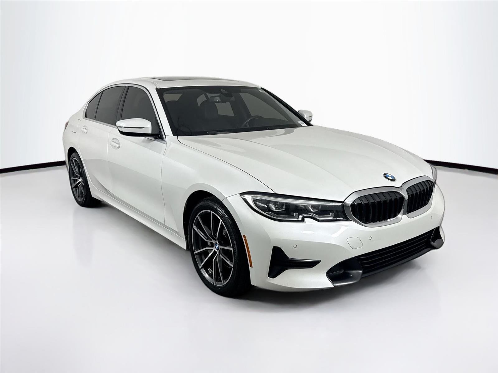 Used 2019 Mineral White Metallic BMW 330i xDrive image 10