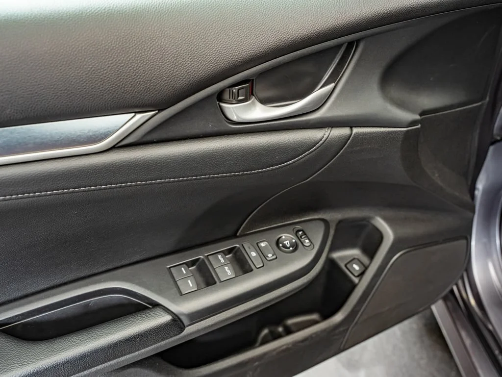 Used 2017 Gray Honda EX-L image 17