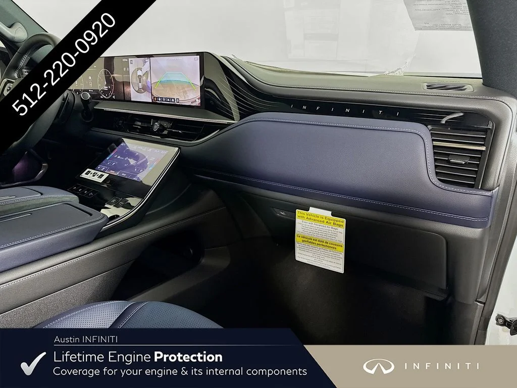 New 2027 2T RADIANT WHIT INFINITI SPORT image 40