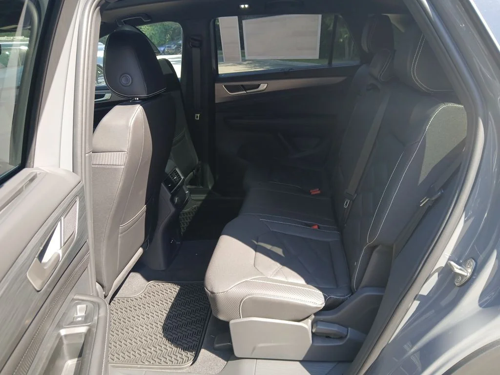 2026 Volkswagen Atlas Cross Sport SE w/Tech - Photo 24