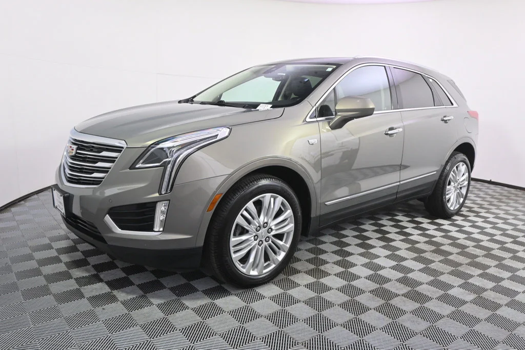 Used 2019 Cadillac XT5 Premium Luxury with VIN 1GYKNFRS3KZ237575 for sale in Minneapolis, Minnesota