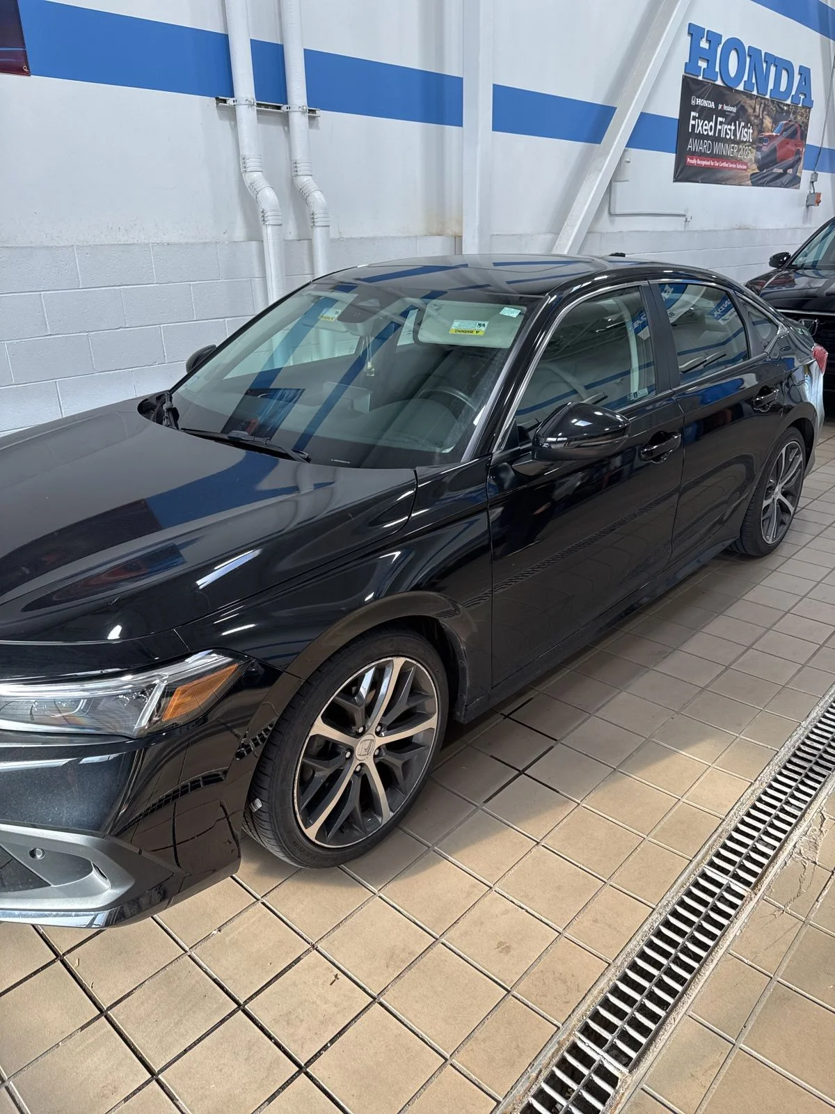 Used 2024  Honda Touring image 10