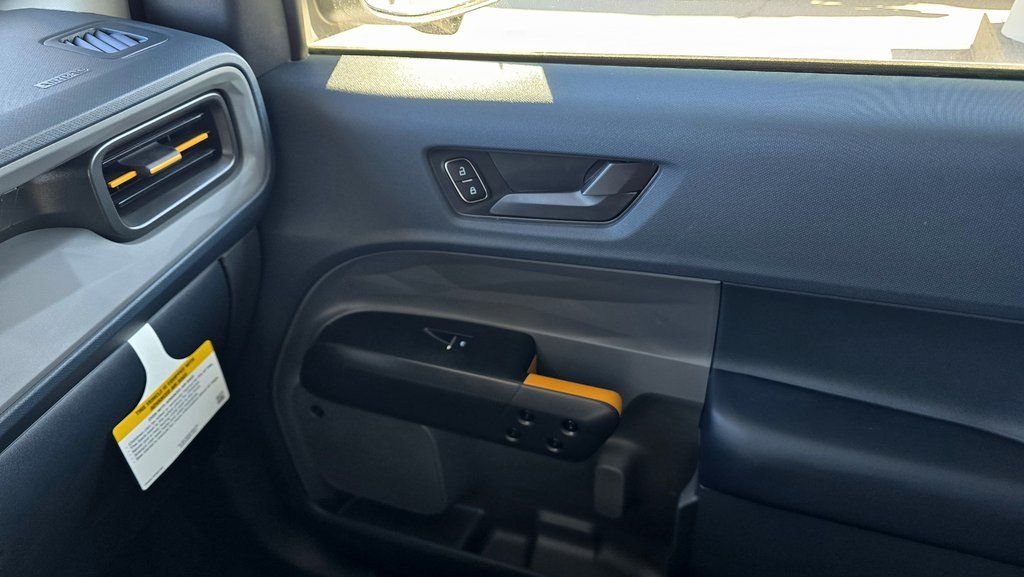 New 2025 White Ford Tremor image 30
