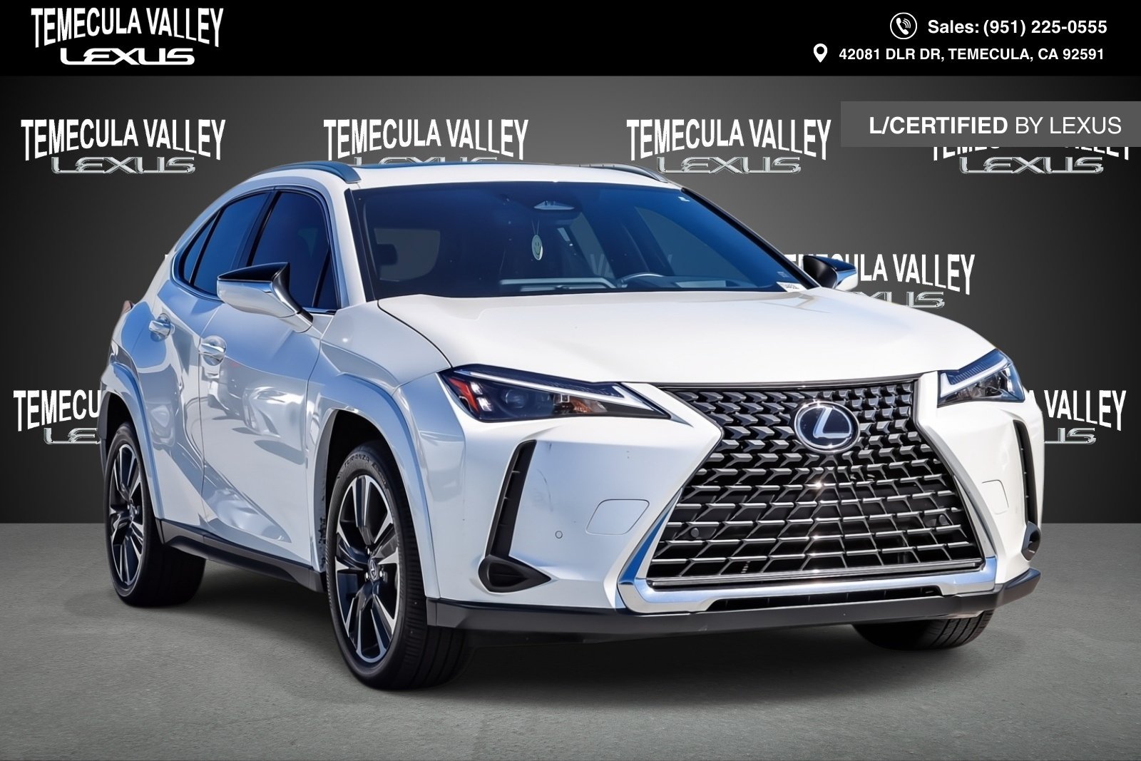 Used 2025 White Lexus 300h Premium image 1