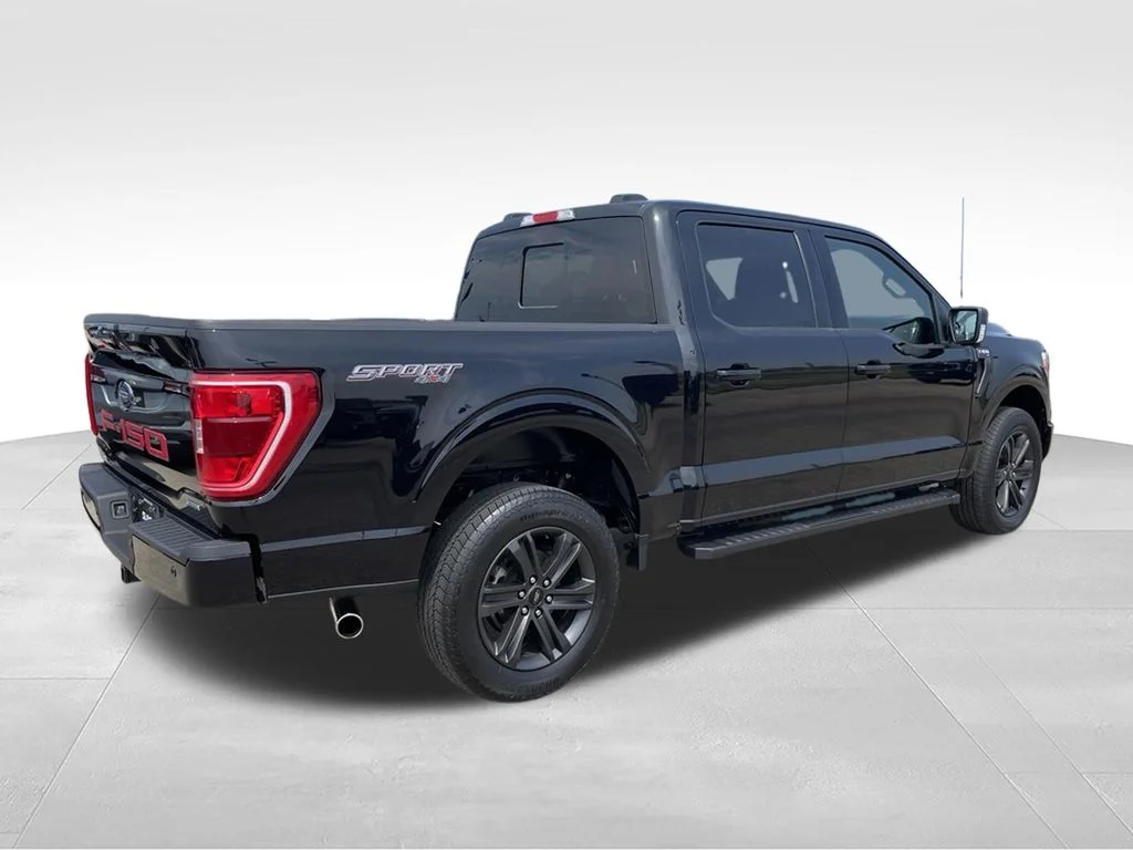 Used 2023 Black Ford XLT image 4