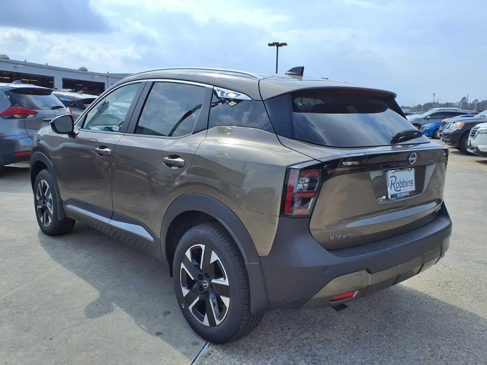 2026 Nissan Kicks SV - 6