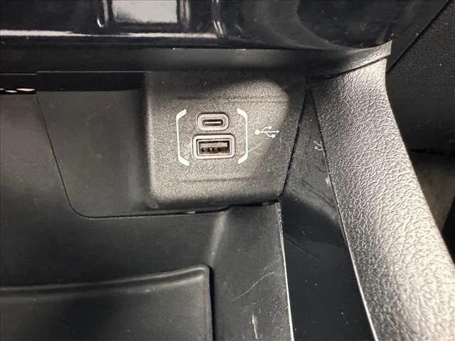 Used 2025 Silver Jeep Trailhawk image 27