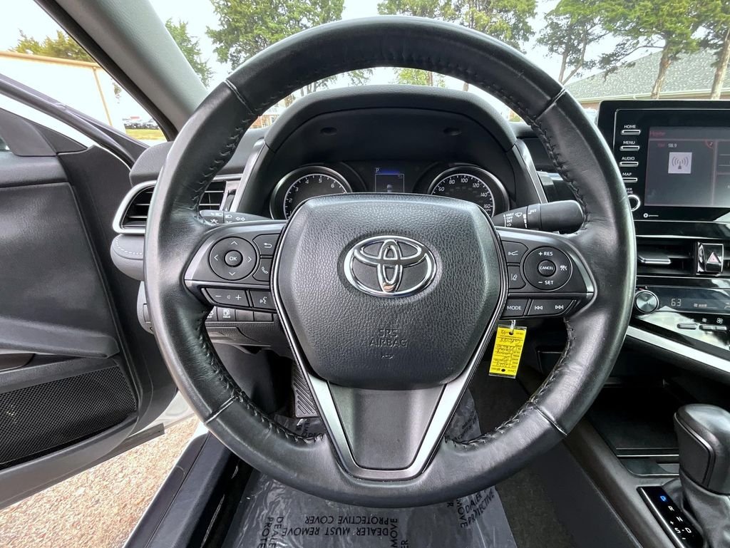 2024 Toyota Camry SE - Photo 11