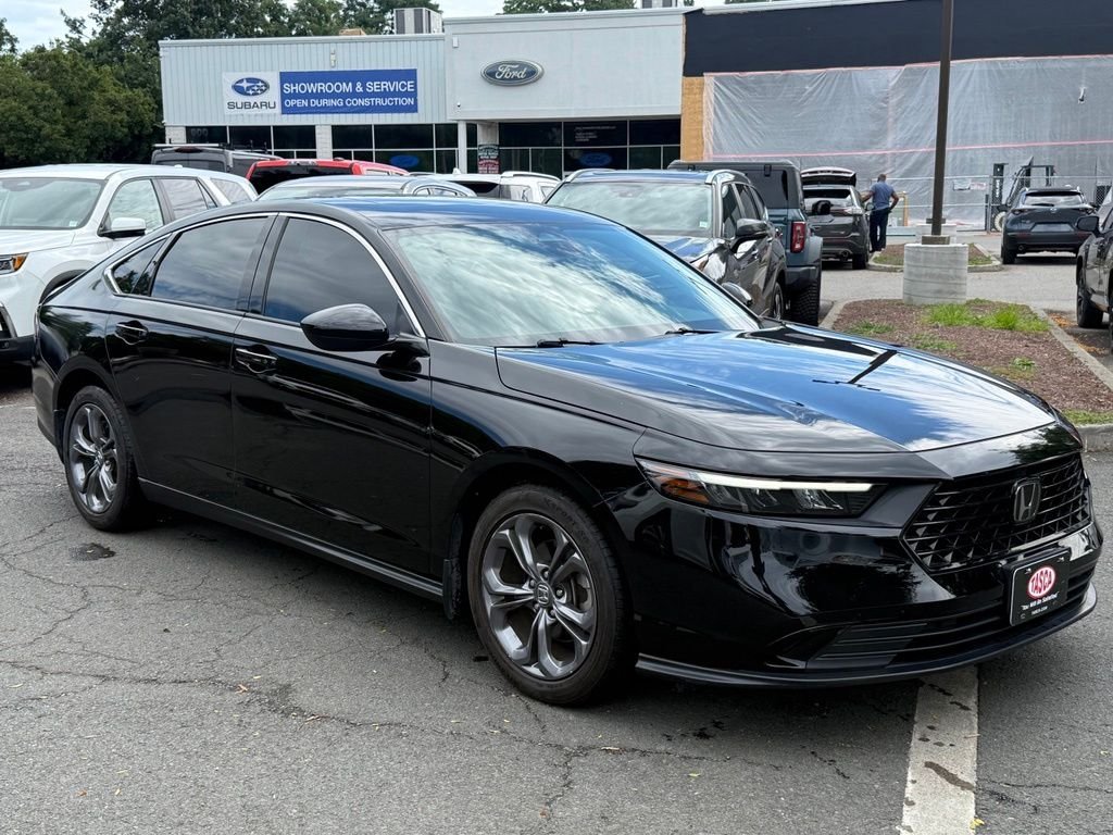 Used 2023 Crystal Black Pearl Honda EX image 4