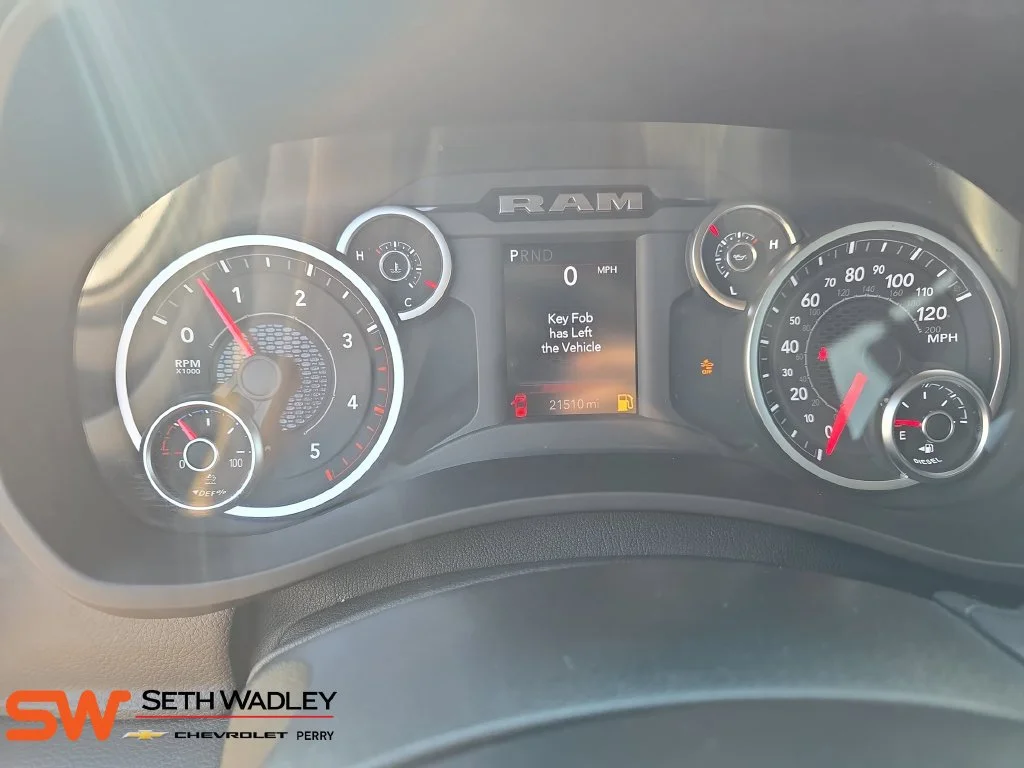 Used 2025  Ram Big Horn image 18